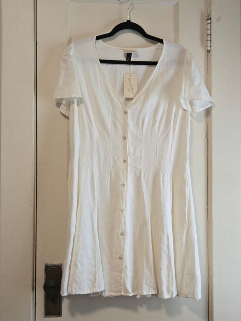 Universal Thread White Button-Front V-Neck Tunic Dress